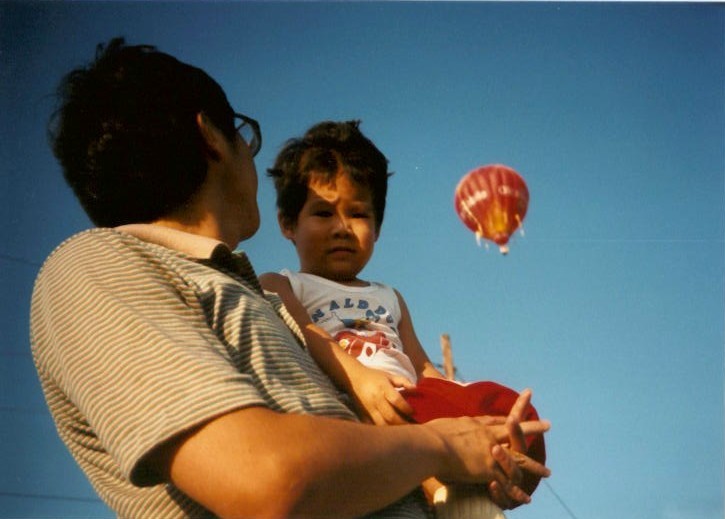 Wei-Min Huang and Son with Hot Air Balloon.